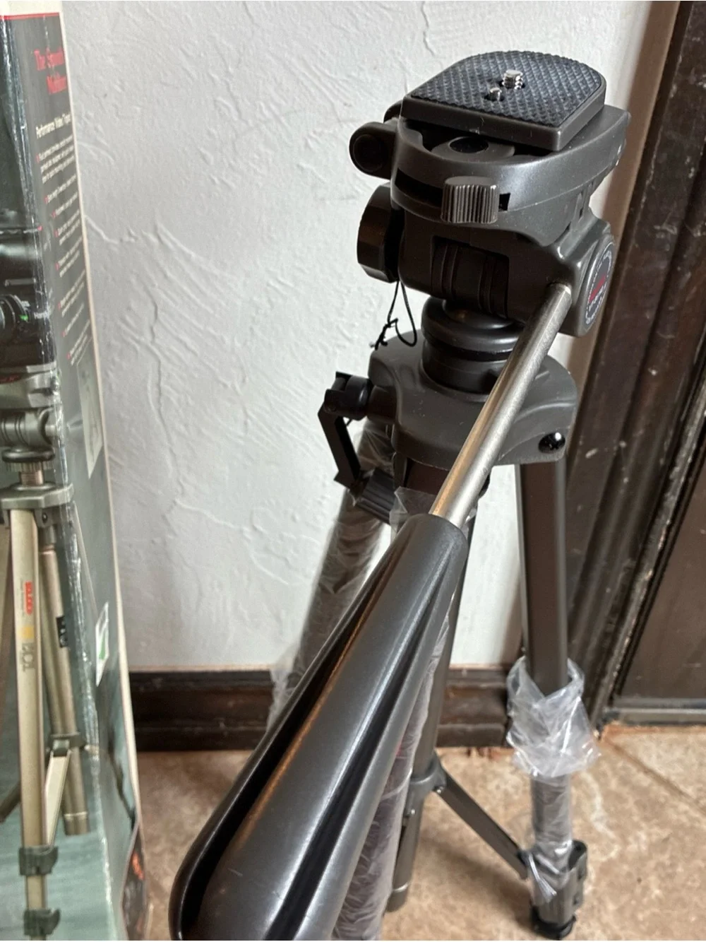 Solidex Camera Tripod with Pan-Tilt Head in Gray and Black